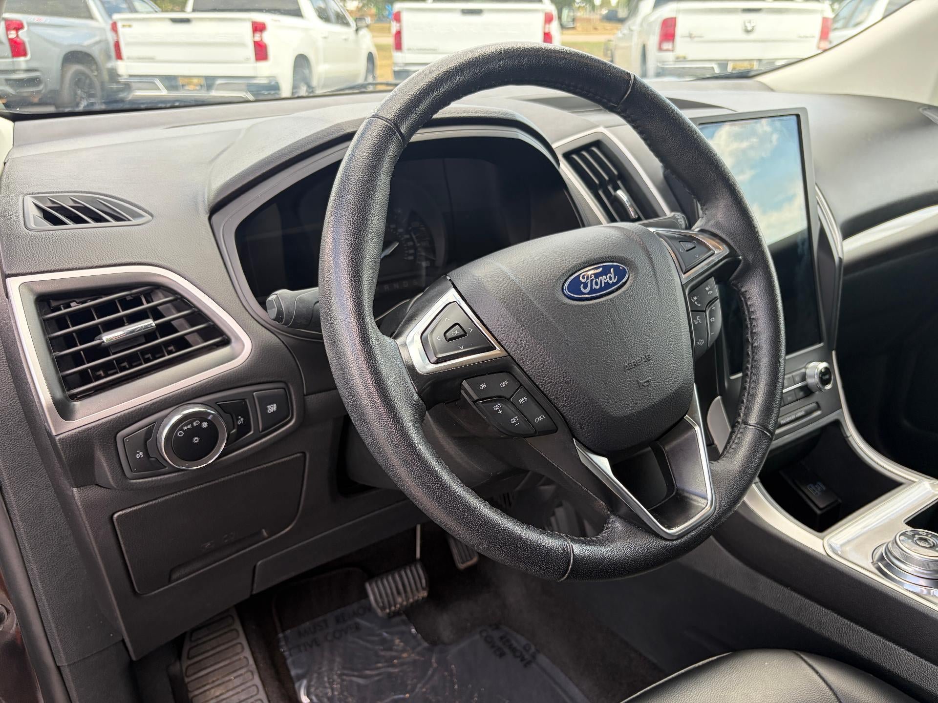 Used 2024 Ford Edge SEL AWD/4WD image 13