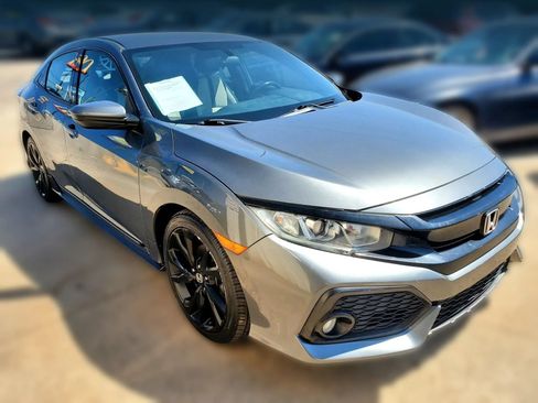 Used 2017 Honda Civic Sport image 16