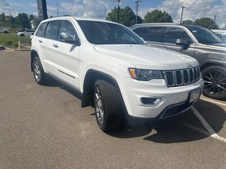 Used 2022 Jeep Grand Cherokee Limited w/ Trailer Tow Group IV image 1