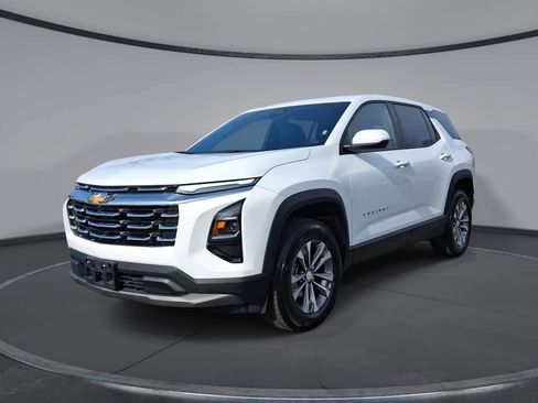 Used 2026 Chevrolet Equinox LT w/ Convenience Package II image 1