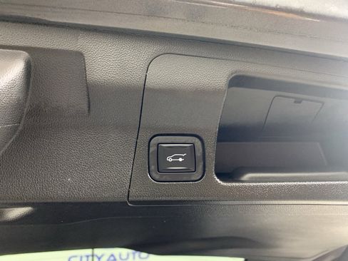 Used 2017 GMC Acadia SLE w/ Driver Alert Package I image 37