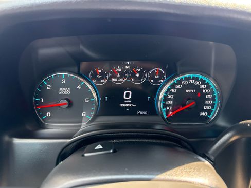 Used 2017 GMC Yukon SLT w/ Premium Edition AWD/4WD image 22