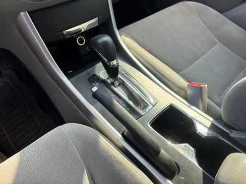 Used 2013 Honda Accord EX image 16