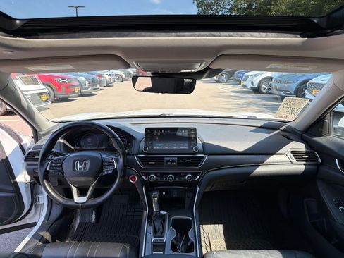 Used 2018 Honda Accord EX-L image 7