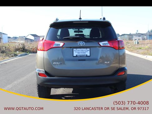 Used 2013 Toyota RAV4 XLE FWD image 4