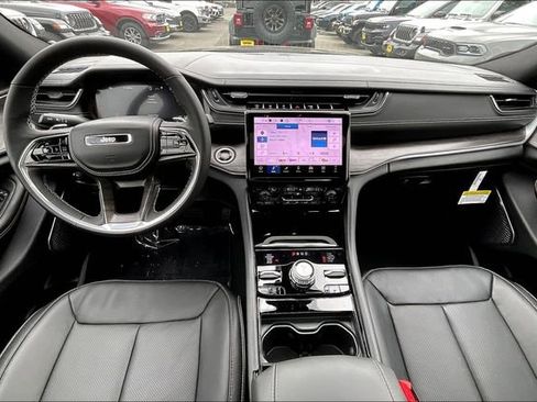 New 2025 Jeep Grand Cherokee L Overland image 6