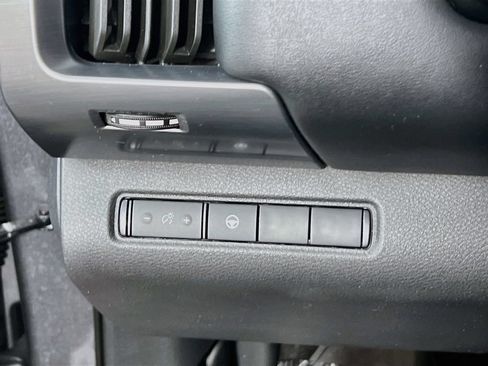 Used 2024 Nissan Pathfinder Rock Creek AWD/4WD image 9