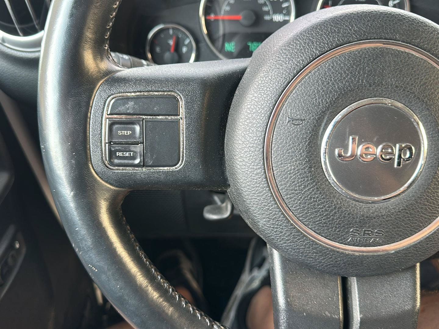 Used 2013 Jeep Wrangler Unlimited Sahara AWD/4WD image 20