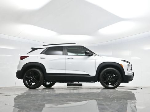 New 2026 Chevrolet TrailBlazer LT w/ Convenience Package FWD image 72