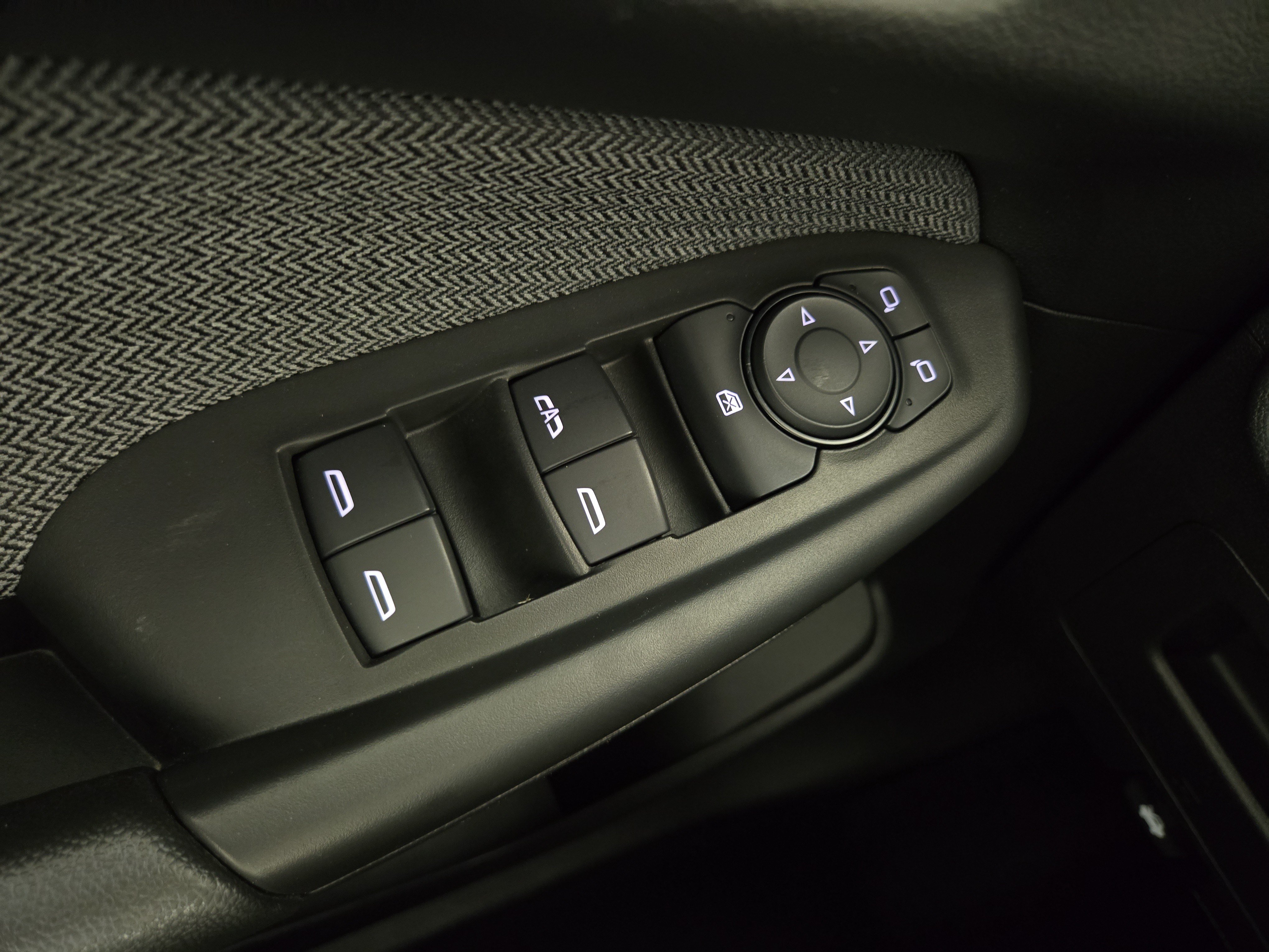 Used 2025 Chevrolet TrailBlazer LT AWD/4WD image 25
