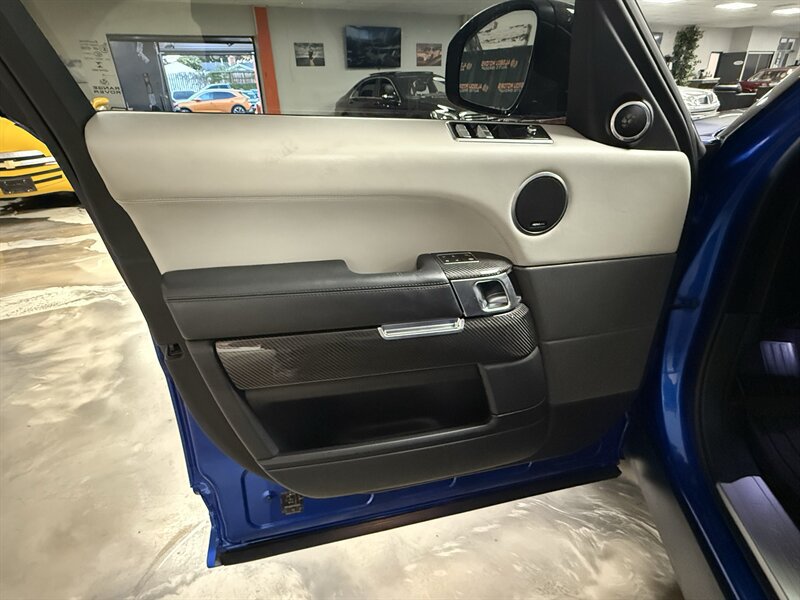 Used 2018 Land Rover Range Rover Sport SVR AWD/4WD image 11