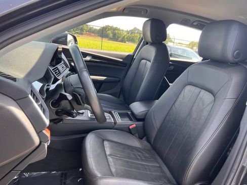 Used 2018 Audi Q5 2.0T Premium w/ Convenience Package AWD/4WD image 11