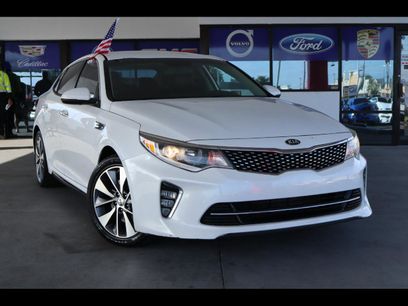 Used 2018 Kia Optima S w/ 18" Alloy Wheels Package