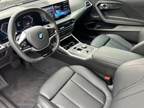 Used 2025 BMW 230i Coupe w/ Convenience Package image 11