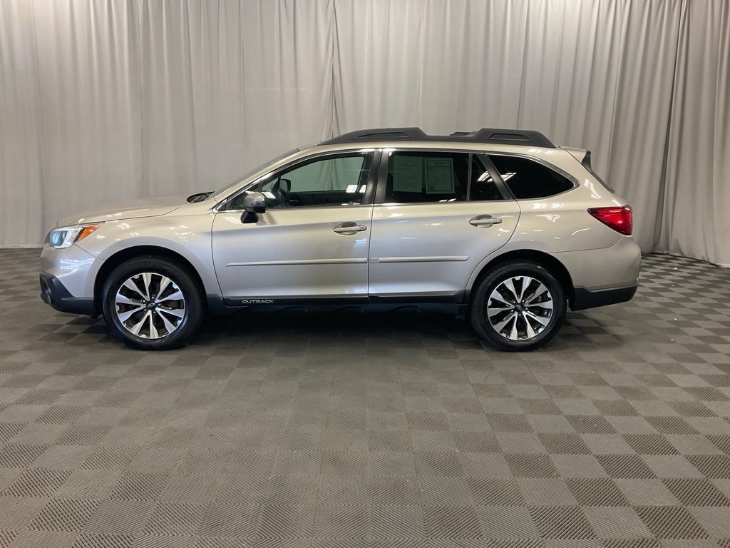 Used 2017 Subaru Outback 2.5i Limited AWD/4WD image 10