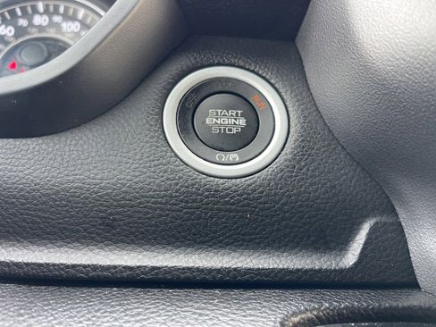 Used 2023 RAM 1500 Big Horn image 13