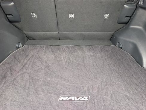 Used 2023 Toyota RAV4 LE AWD/4WD image 29