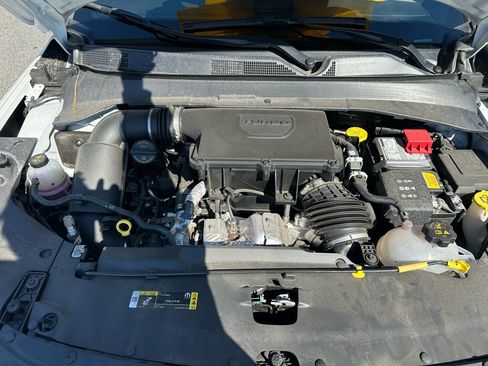 Used 2025 Jeep Compass Latitude image 29