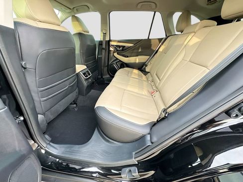 Used 2025 Subaru Outback Limited image 31