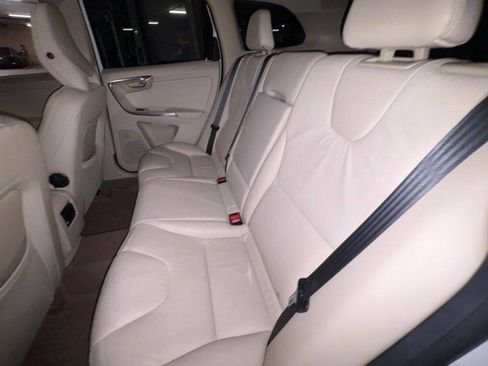 Used 2013 Volvo XC60 3.2 FWD image 16