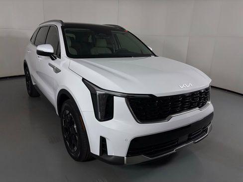 New 2026 Kia Sorento S w/ S Panoramic Sunroof Package image 2