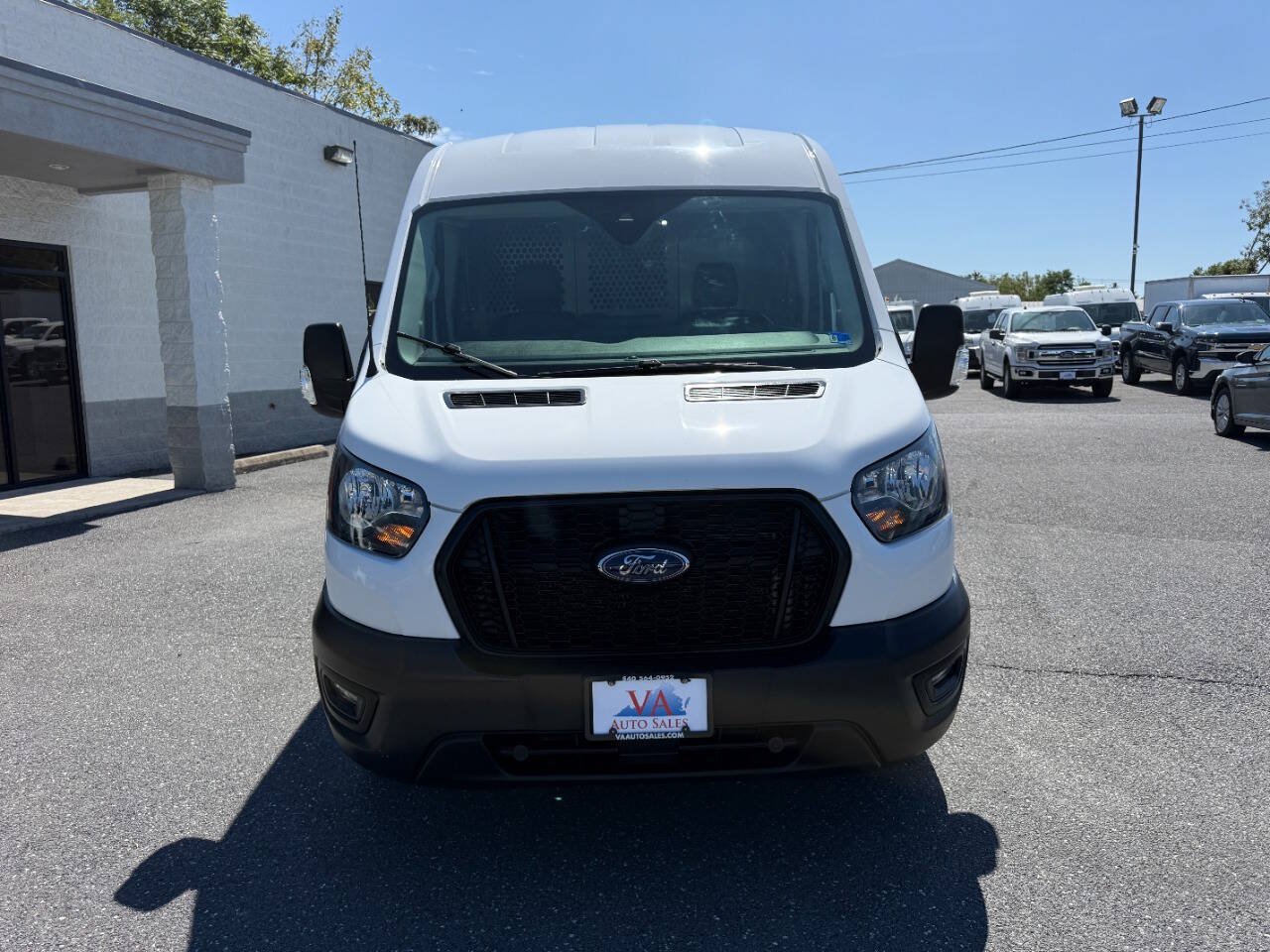 Used 2023 Ford Transit 250 Medium Roof RWD image 35