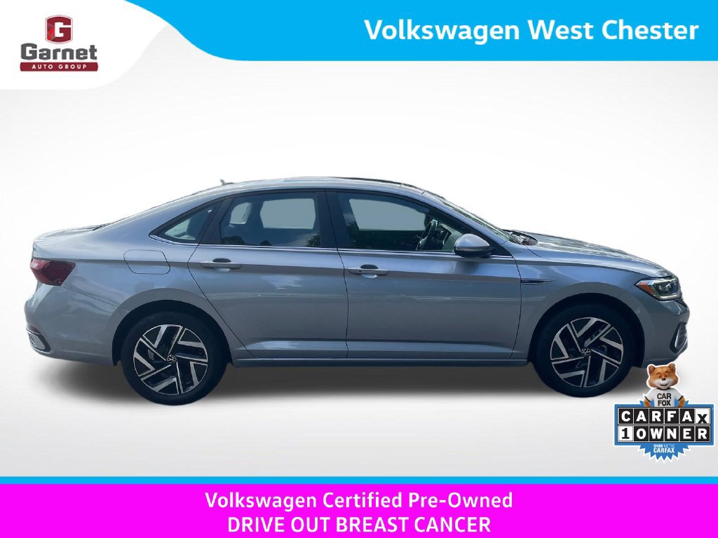 Certified 2024 Volkswagen Jetta SEL FWD image 7