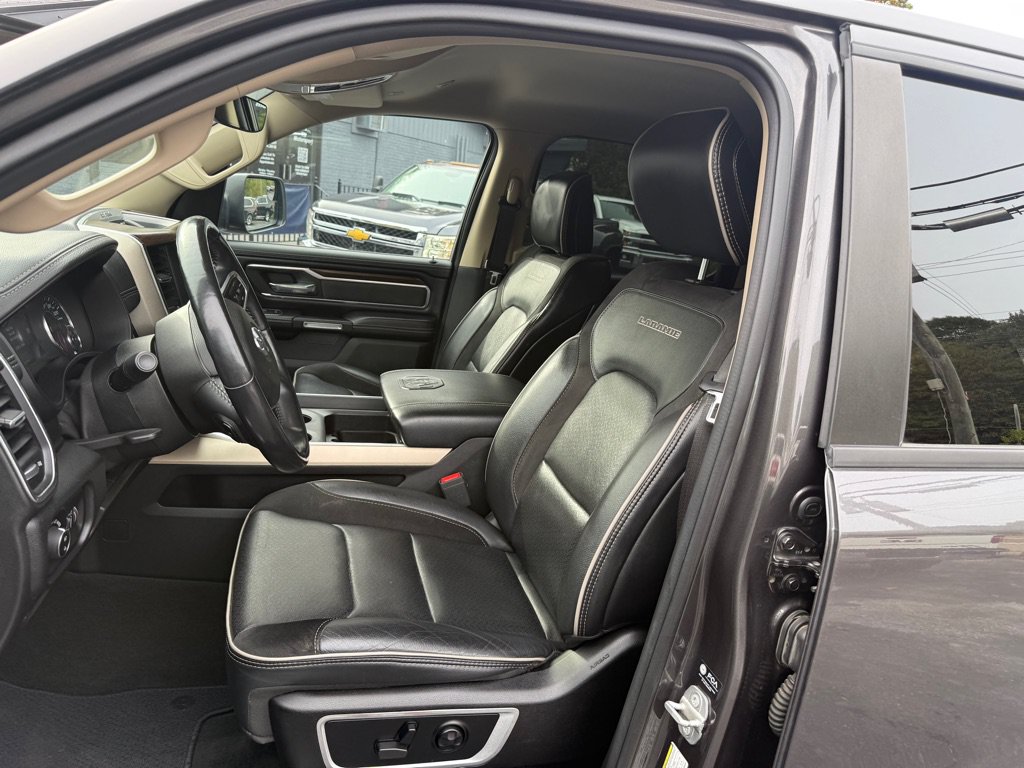 Used 2021 RAM 1500 Laramie AWD/4WD image 29