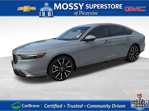 Used 2023 Honda Accord Touring image 1