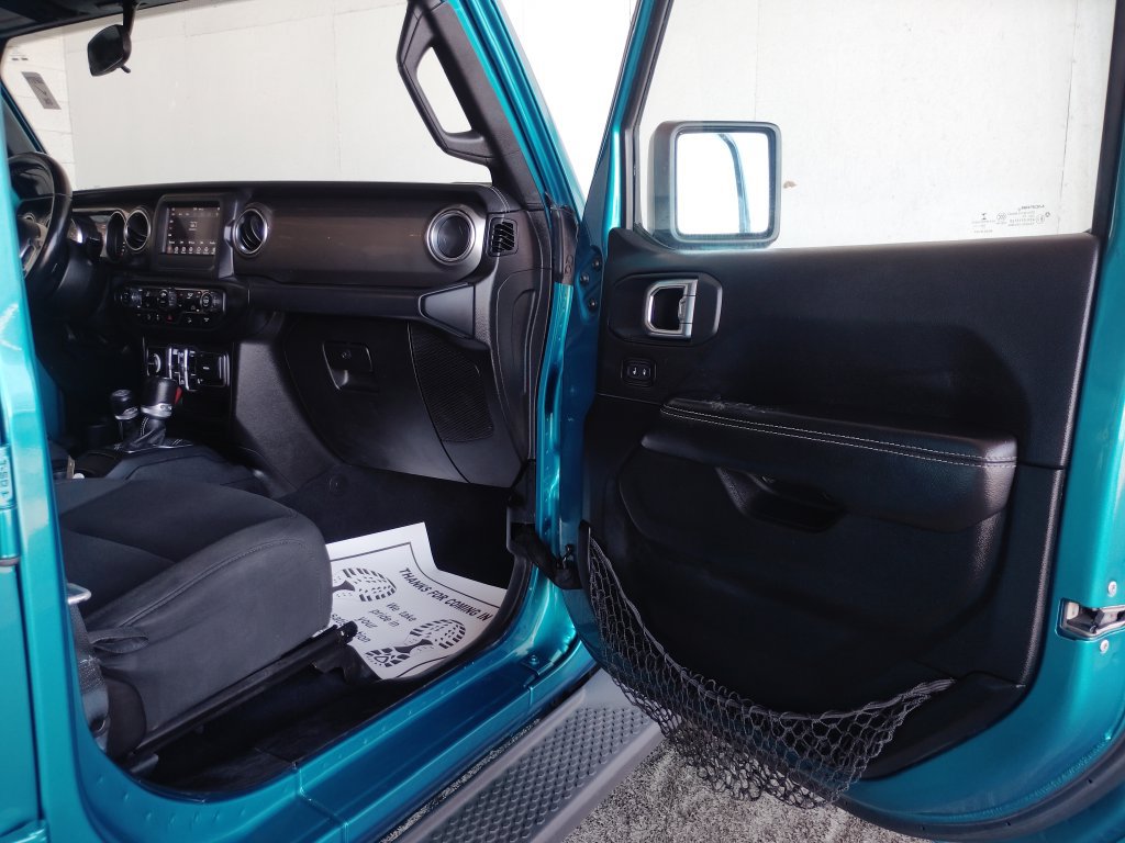 Used 2020 Jeep Wrangler Unlimited Sahara AWD/4WD image 10