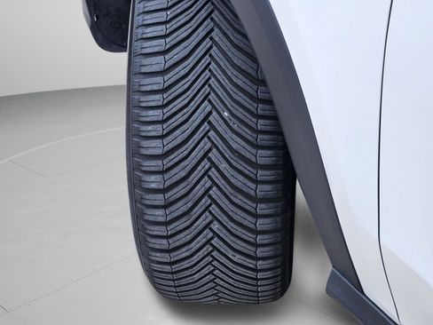 Certified 2026 Mercedes-Benz GLE 350 4MATIC image 32