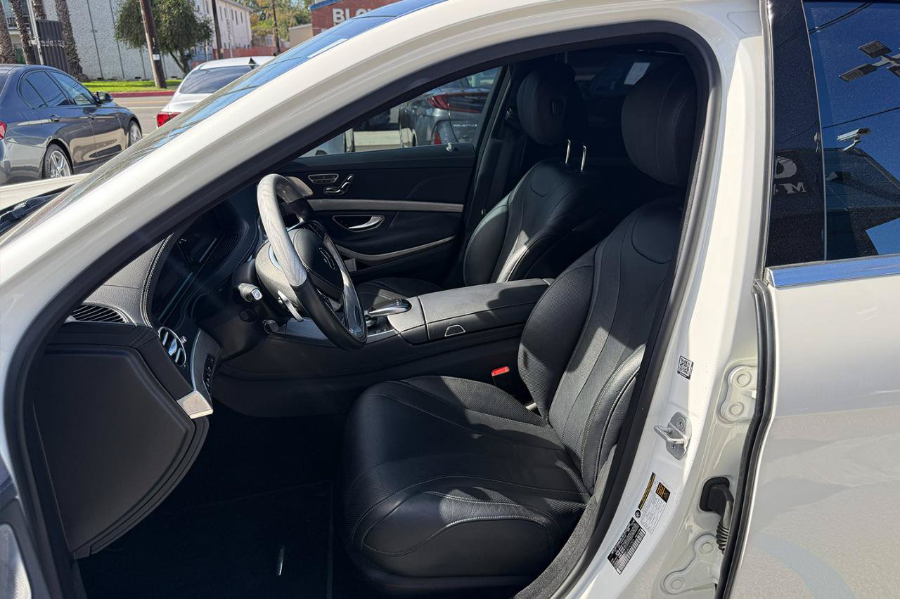 Used 2016 Mercedes-Benz S 550 Sedan w/ Premium Package image 19
