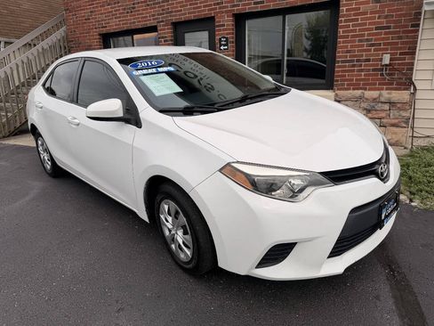 Used 2016 Toyota Corolla L FWD image 2