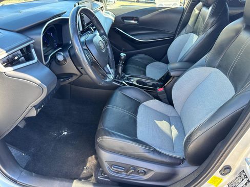 Used 2020 Toyota Corolla XSE image 25