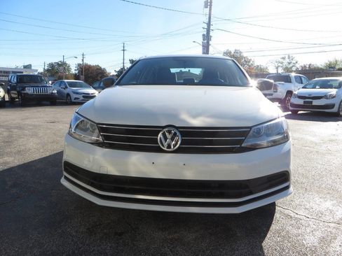 Used 2016 Volkswagen Jetta S image 6