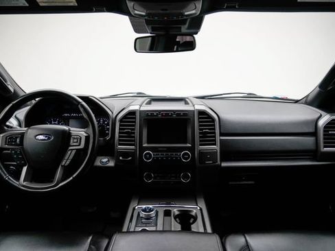Used 2020 Ford Expedition XLT w/ Equipment Group 201A AWD/4WD image 27