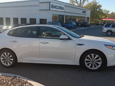 Used 2018 Kia Optima EX w/ Premium Package FWD image 6