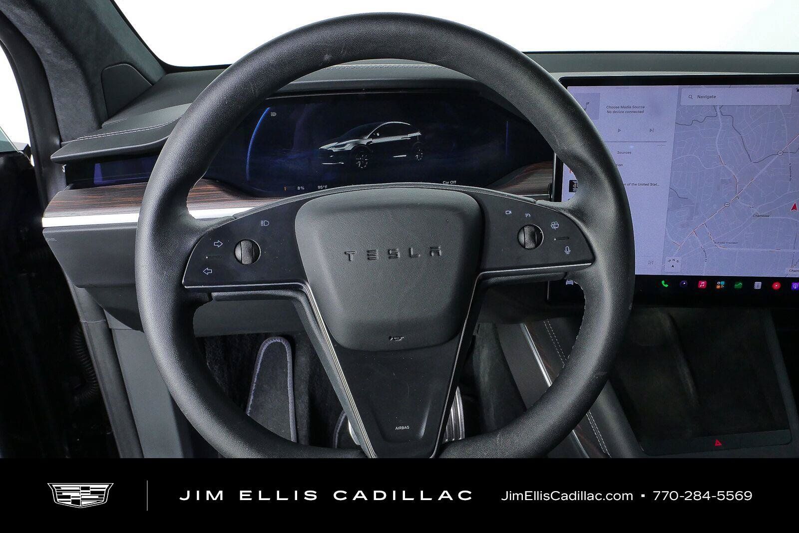 Used 2025 Tesla Model X AWD/4WD image 9