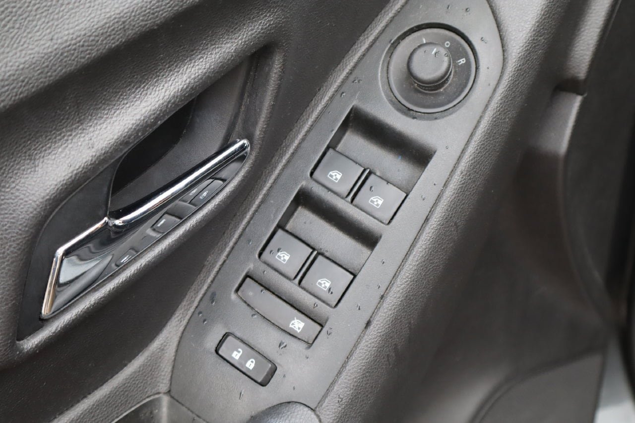 Used 2020 Chevrolet Trax LS w/ Tint and Cruise Package FWD image 19