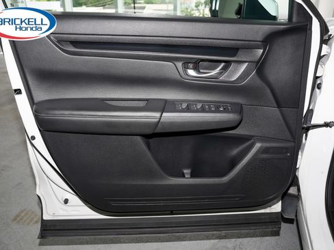 Used 2024 Honda CR-V LX image 11