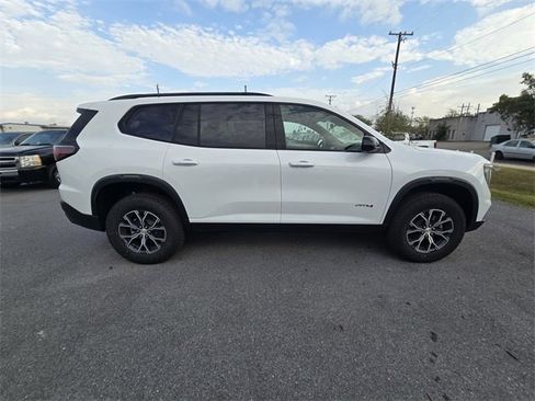 New 2026 GMC Acadia AT4 image 4
