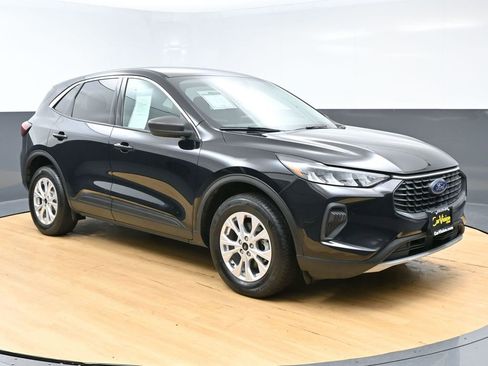 Used 2023 Ford Escape Active image 4