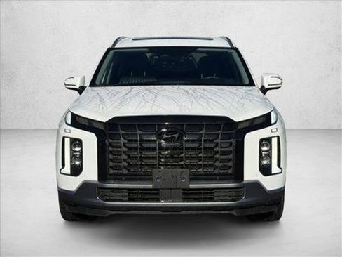 Used 2024 Hyundai Palisade Limited image 2