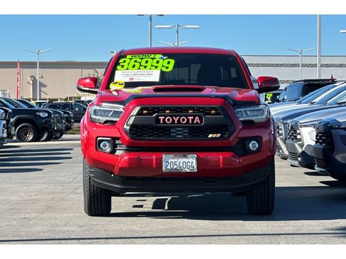 Used 2020 Toyota Tacoma 2WD Double Cab image 9