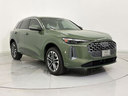 Used 2025 Audi Q5 Premium w/ Convenience Package AWD/4WD image 7