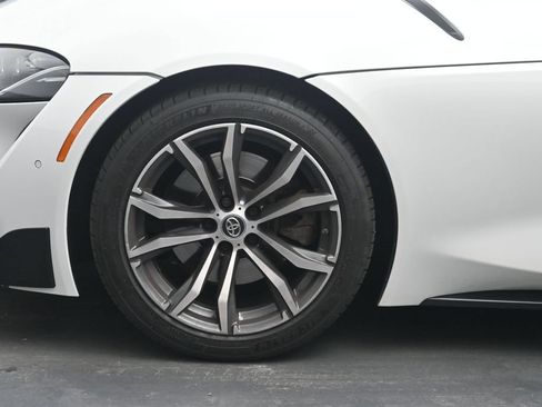 Used 2022 Toyota Supra w/ Safety & Technology Package RWD image 27