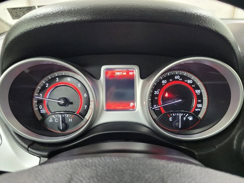 Used 2019 Dodge Journey SE FWD image 23