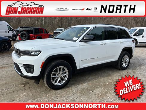 Used 2024 Jeep Grand Cherokee Laredo X image 1