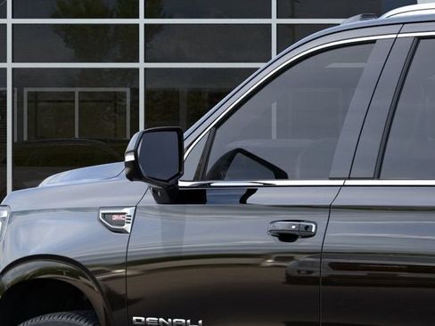 New 2026 GMC Yukon XL Denali w/ Sun & Power Step Package AWD/4WD image 12