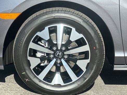 New 2026 Honda Odyssey EX-L image 32